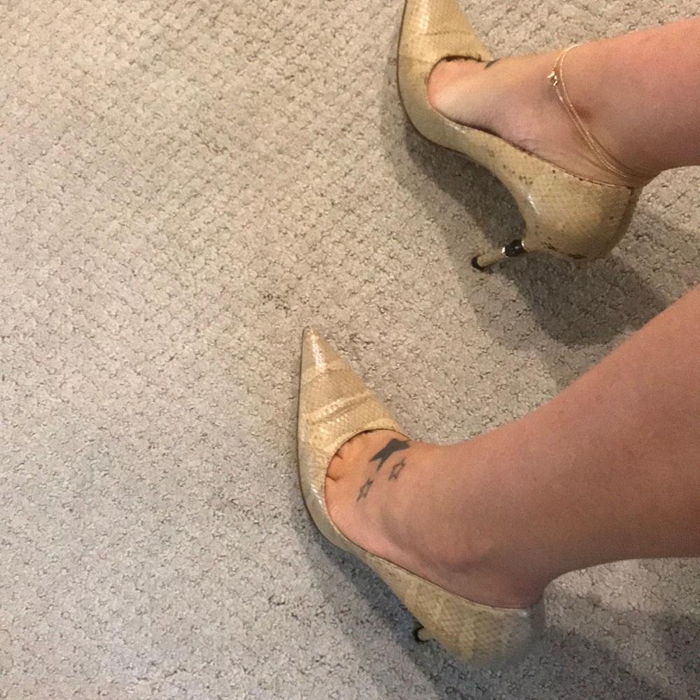 Authentic Gucci python pumps - Picture 6 of 6